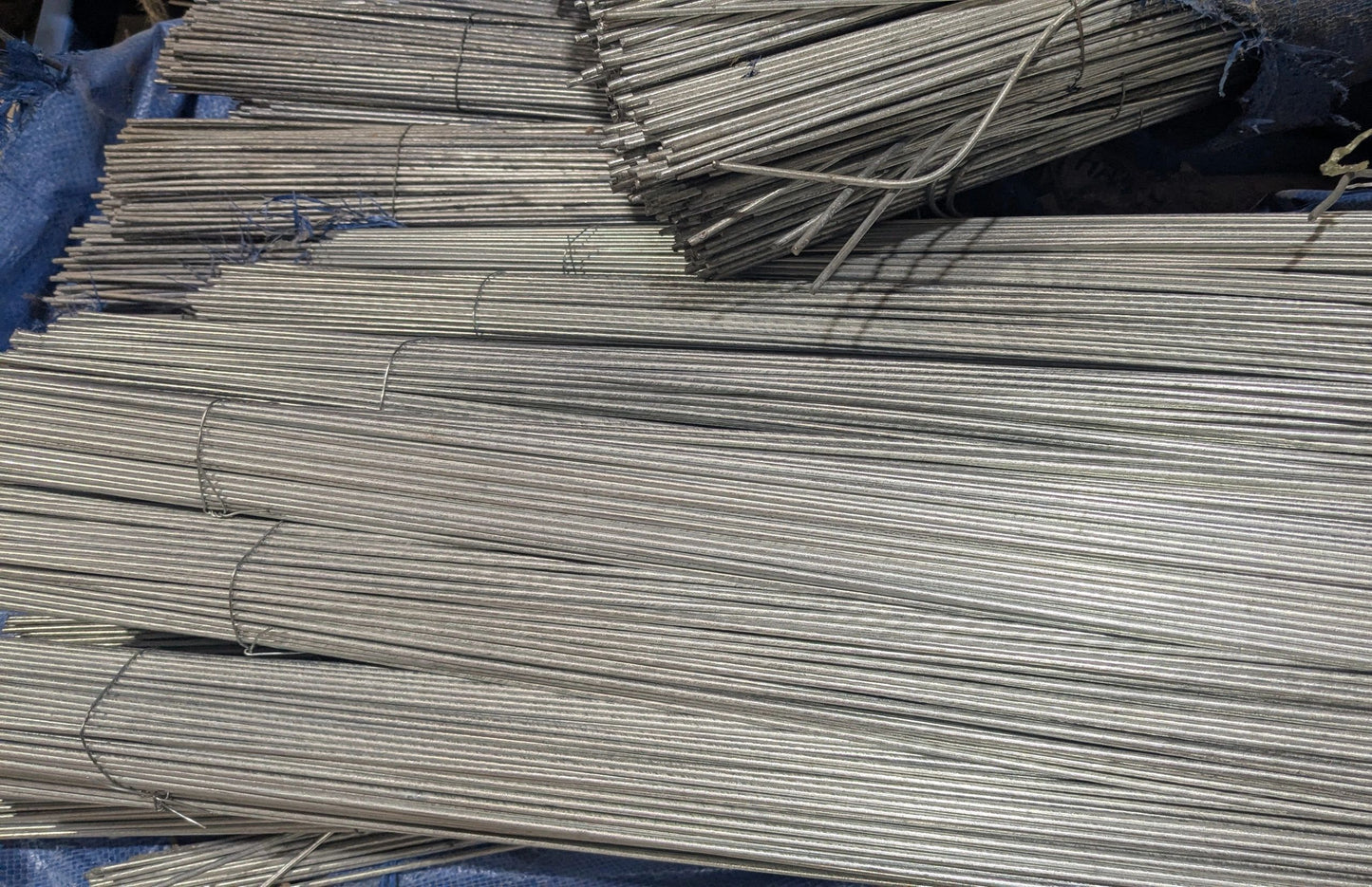 HANGER WIRE 9GA X 12' (60 PCE / 50LB / BUNDLE)